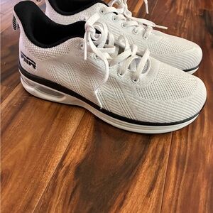 Women's Wide White Athletic Shoes